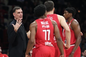 Olimpijakos bez Milutinova i Vezenkova u Kaunasu