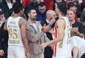 Moneke: ''Nvora, samo potpiši!''