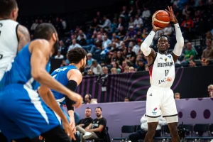 Nemci nastavljaju da "seju strah" Evropom, Britancima "zatrpan" koš sa 120 poena!