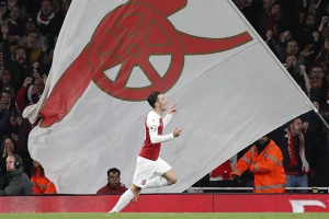 Arsenal kao pre 11 godina, "džoker" iz Gabona i dobri stari Ozil!