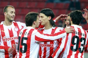 Sjajni Pantelić odveo Olimpijakos u polufinale Kupa!