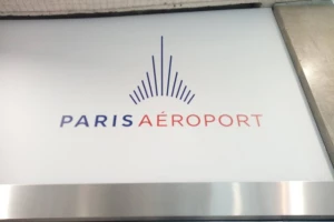 ''Sportske'' u Parizu - Zvezdin grb već na aerodromu
