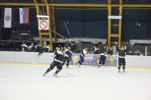 Partizan deklasirao Zvezdu u hokeju