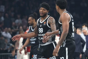 Nadahnuti Tajrik i Vašington, Partizan srušio Bajern u teškoj atmosferi