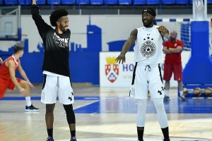 Šta je Angola radio, dok se Partizan mučio u Kazanju?