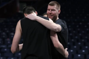 Ništa od Partizana, Bertans u Dubaiju završava karijeru!