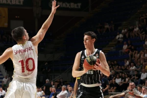 Crno-beli u finalu! Partizan jači od svih problema, klinci blistali uz Balšu i Majka!