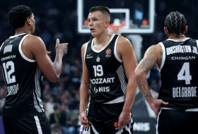 TVITOVI - "Grobari" nikad suroviji: "Obradović zaglavljen u prošlosti, bez Karlika su kao školarci"