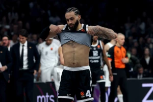 Vašington: "Tri slobodna bacanja? Neću da rizikujem kaznu!"