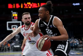 Partizan preslišao "studente", Parker se vratio na velika vrata i strpao 28 poena!