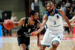 Amerikanac pretio Panteru i Partizanu, ali ovo u Beogradu nije očekivao!