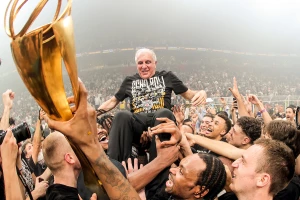 Posle 10 godina, Partizan podigao trofej AdmiralBet ABA lige!