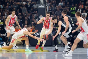 TABELA - Partizan na pobedu od Top 8, Zvezda pala na 13. mesto