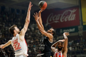 Tri sata drame, sudije bežale u svlačionicu  - Partizan ostaje živ u finalu AdmiralBet ABA lige