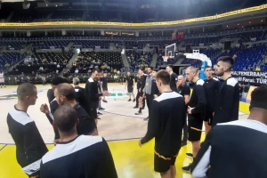 Poluvreme - Partizan razigran protiv evroligaša, navijače posebno raduje jedna činjenica (TVITOVI)