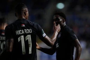 Poluvreme: Bezopasni Partizan primio dva, priznat jedan gol Fejenordu