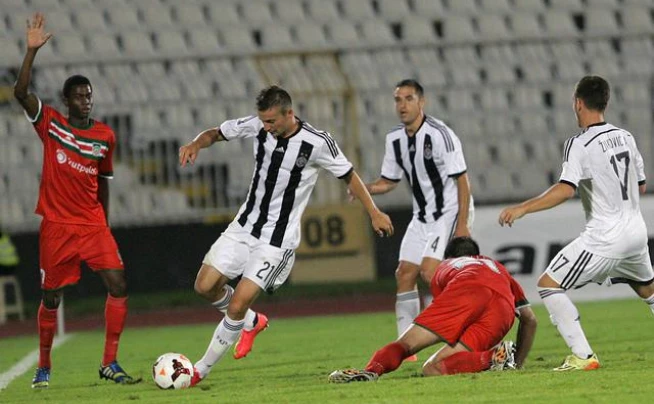 BETAPHOTO/BRANISLAV BOZIC/EV