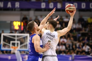 Partizan "zaključao" reket i slavio u Baru, Rasel "nevidljiv" u drugom poluvremenu!