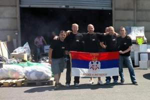 Partizan iz Francuske za pomoć Srbiji!