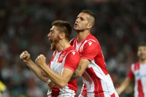 Zvezda snimila svoje golove iz drugog ugla i pokazala kako ih je novi semafor ''proslavio''