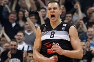 Pavlović: "Pobedila crno-bela ljubav"