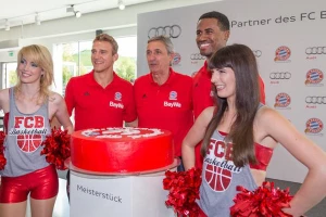 Pešić: "Savan - iskustvo, Micić - sveža krv"