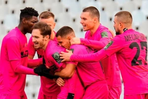 Godina Aleksandra Mesarovića, Evropa sa Pazarom, pa titula u Belorusiji!