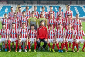 Zvezda "u buli" ali ima budućnost - Pioniri prvaci Srbije
