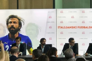 Ministre, kako se zove Pirlo?