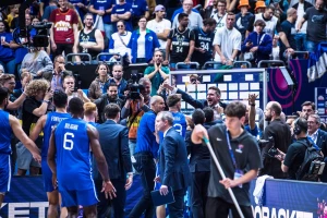 FIBA  objasnila - Zbog ovoga je Italija "šokirala" Srbiju!