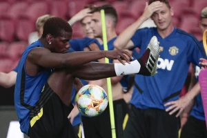 Navijači preterali, ceo Junajted ustao da zaštiti Pogbu!