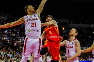 Eurobasket (kval.) - Poljaci režirali šok u Španiji, Slovenci slavili kod kuće, Rusi bolji od Severne Makedonije