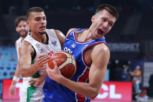 "Petrušev mora da spusti sujetu, pogledajte Jokića i Bogdanovića"