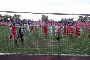 Zvezda pogađala prečke, Radničkom ostao bod!