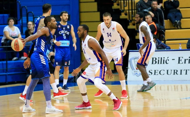 aba-liga.com/Cibona/Z. Bakšaj, D. Vranar, G. Laušić