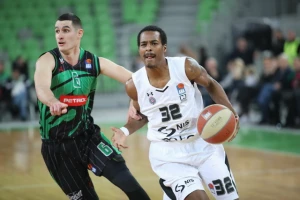 Poluvreme - Pljušte trojke u Viljnusu, Partizan u minusu! Šta navijačima najviše smeta? (TVITOVI)
