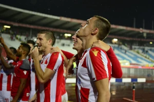 Zvezda nastavlja da jača odbranu!
