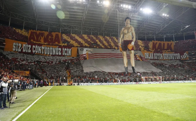 twitter.com/Galatasaray EN