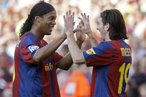 Ronaldinjo se divi svom "učeniku", ima predlog za upravu Barselone!