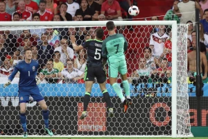 Ronaldo je ipak taj koji pravi razliku! Portugal je u finalu!