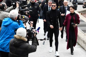 Ražaluju Ronalda, mora da vrati ordenje?