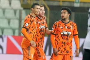 Moćni Juventus se prošetao Parmom, Ronaldo briljirao, Kuluševski ne poznaje emocije