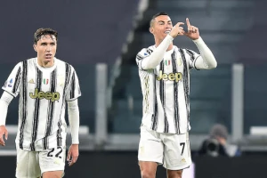 Trijumfalni početak godine Juventusa, Ronaldo srušio Udineze i Pelea!