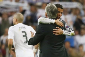 Ronaldo obavio telefonski poziv sa Anćelotijem, evo o čemu su razgovarali!