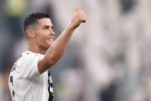 Ronaldo bio aktivan u pauzi i van terena