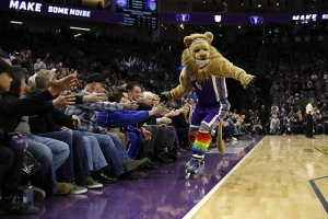 Nema spavanja, Sakramento opet srpski!