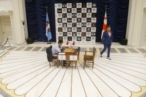 Najsmešniji potez - poljski velemajstor se toliko iznervirao, umalo povreda na šahu!