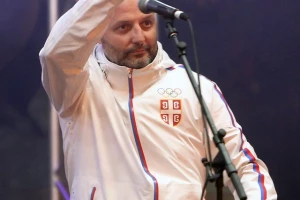 Sale Nacionale, gledaš li ovo?