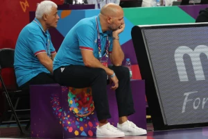 Mislite da FIBA i Evroliga ne mogu da se dogovore? Sale ima rešenje!