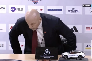 Saša Obradović bez odgovora na pitanja otišao na sporedni izlaz Pionira